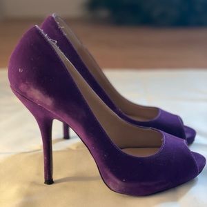 USED Purple Suede Open Toe Pump